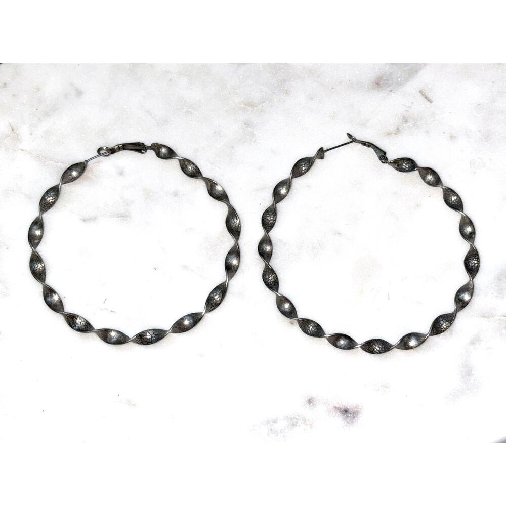 Vintage Silver Tone Twisted Hoop Earrings - Elegant and Stylish - Picture 2 of 5